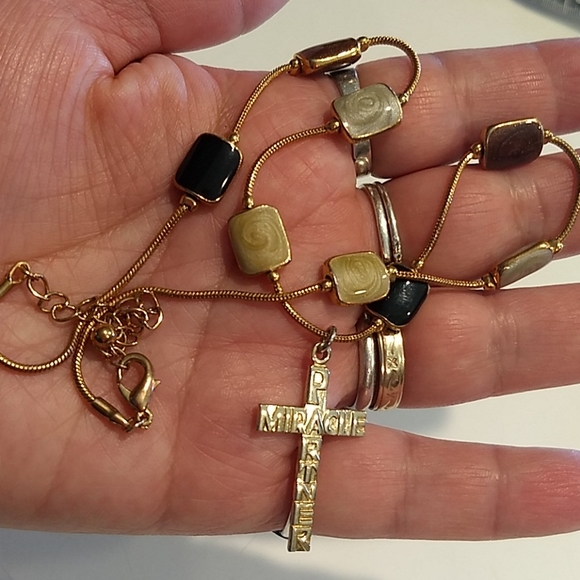 unknown Jewelry - 3 items 🧚🏻for $20🧚🏻necklasewith black tan and brown  stones